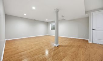 23 Brixton Ct, Algonquin, IL 60102