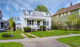 153 Mt Hope Ave, Bristol, RI 02809