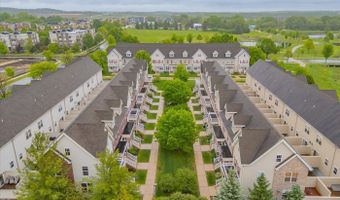 30 S Gardens Way, Fitchburg, WI 53711