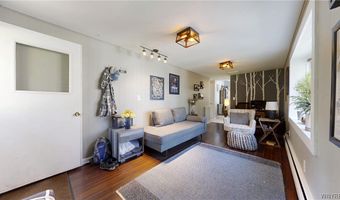 293 Burroughs Dr, Amherst, NY 14226