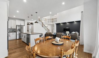 940 Treeline Dr, Algonquin, IL 60102