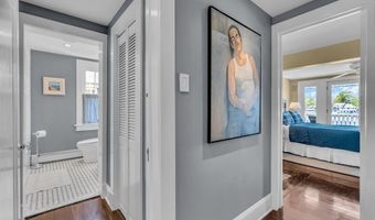 7 Sunset Dr, Asbury Park, NJ 07712