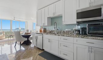 111 KAHULUI BEACH Rd A426, Kahului, HI 96732