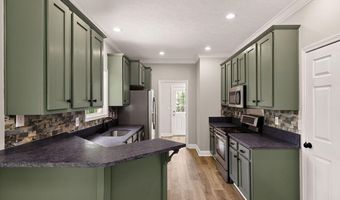 1030 Stubby Oaks Rd, Aberdeen, NC 28315