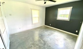 2339 E Tulip Rd, Bloomfield, IN 47424