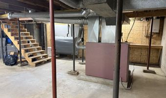 35 Maple St, Baileyville, ME 04694