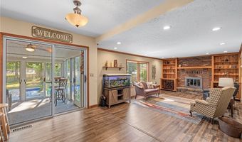 6903 Hidden Valley Dr, Amherst, OH 44001