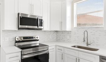 5424 HAMMOCK VIEW Ln, Apollo Beach, FL 33572