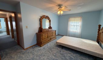 817 Skyline Dr, Bassett, NE 68714