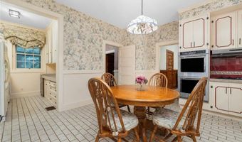 360 RUMSTICK Rd, Barrington, RI 02806