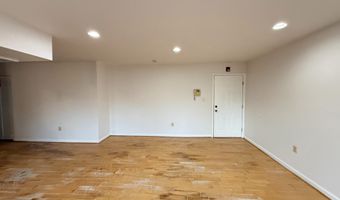 5009 D St SE 303, Washington, DC 20019