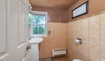 250 Waconia Rd, Alloway, NJ 07422