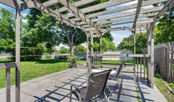 618 SE Lawrence Dr, Ankeny, IA 50021