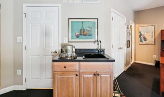 10104 BALDWIN Ct, Bethesda, MD 20817