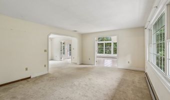 10 Terra Glen Rd, Danbury, CT 06811