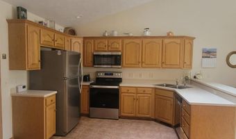 611 Spring View Cir, Beatrice, NE 68310