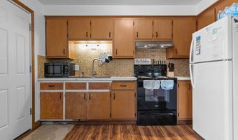 2415 N LOCUST St, Appleton, WI 54914