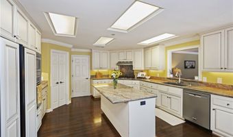 707 S Live Oak Park Rd, Fallbrook, CA 92028