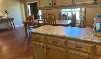 103 Redbud Dr, Batesville, MS 38606