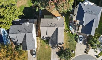 2016 Sablewood Dr, Charlotte, NC 28205