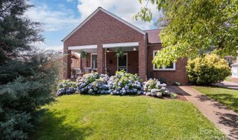 9 Colonial Pl, Asheville, NC 28804