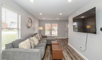 6201 Arrowhead Dr, Anderson, IN 46013