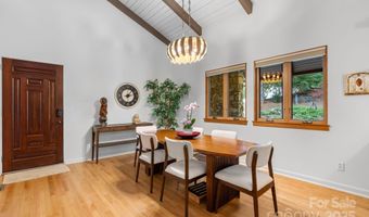 13 Kent Pl, Asheville, NC 28804