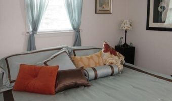 9 Central Pl, Bourne, MA 02532