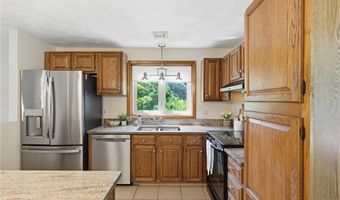401 Gondola Ave, Jamestown, RI 02835