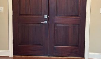 7702 TRAMMELL Rd, Annandale, VA 22003