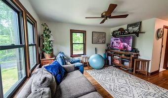 42 Mechanic St, North Smithfield, RI 02896
