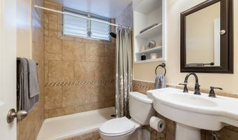 46-270 Kahuhipa Street A103, Kaneohe, HI 96744