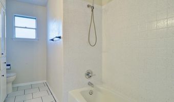 208 Rolling Hills Dr, Aledo, TX 76008