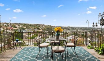 4304 CANTERBURY Dr, La Mesa, CA 91941