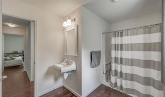 207 Game Ln, Blakeslee, PA 18610
