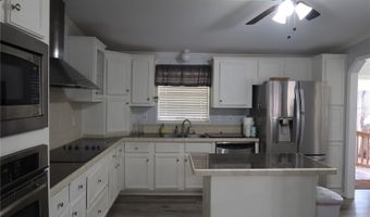 25157 BUTTONWOOD Dr, Astatula, FL 34705
