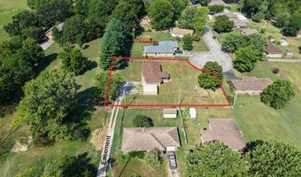1004 Baretta Ct, Aurora, MO 65605