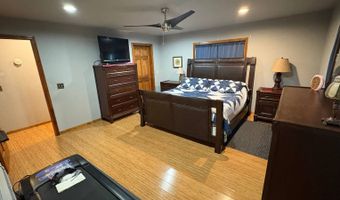 1105 Benton St, Albany, MO 64402