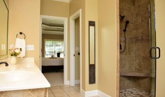 160 SHIRAZ St, Alabaster, AL 35007