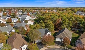 9 Spring Lake Ct, Barnegat, NJ 08005