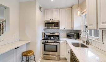 6626 CAVALIER Dr, Alexandria, VA 22307