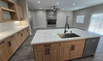 20401 Tonawanda Rd, Apple Valley, CA 92307