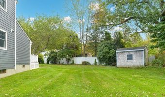 138 Oliphant Ln, Middletown, RI 02842