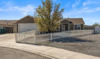 111 Shadow Mountain Dr, Fernley, NV 89408
