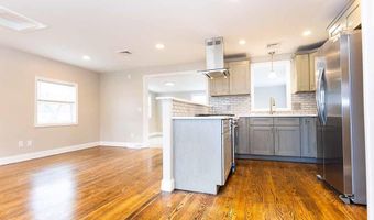 2 Holmes Rd, Coventry, RI 02816