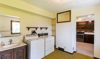 21496 290th St, Adel, IA 50003