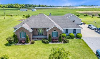 9903 Vermilion Rd, Amherst, OH 44001