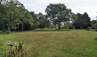 40 N Shore Rd, Absecon, NJ 08201