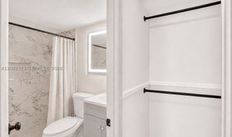 2750 NE 183rd St 304, Aventura, FL 33160