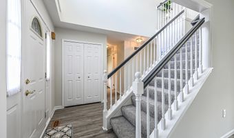2400 Rockport Ct, Ann Arbor, MI 48103